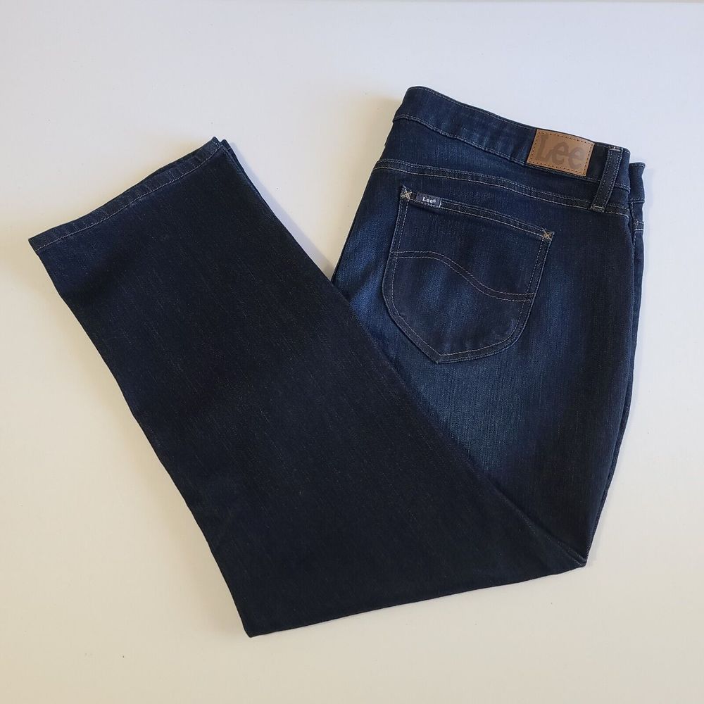Lee Plus Size Jeans Women's Size 20P Regular Fit Straight Leg Mid Rise Blue